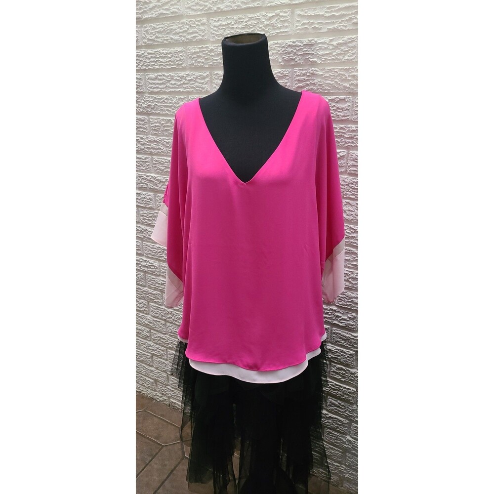 White House Black Market Pink w/Baby Pink Lining Kimono Sleeve Blouse in size M